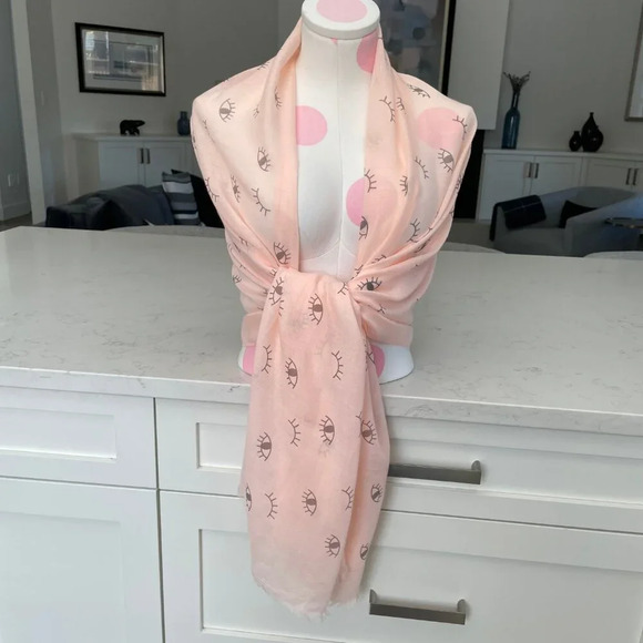 Memories Soft Fringed Polyester Cotton Scarf/Wrap w Playful Eye Print Pale Peach - Picture 2 of 12